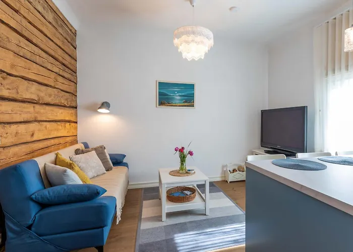 Aiaviisa Apartment